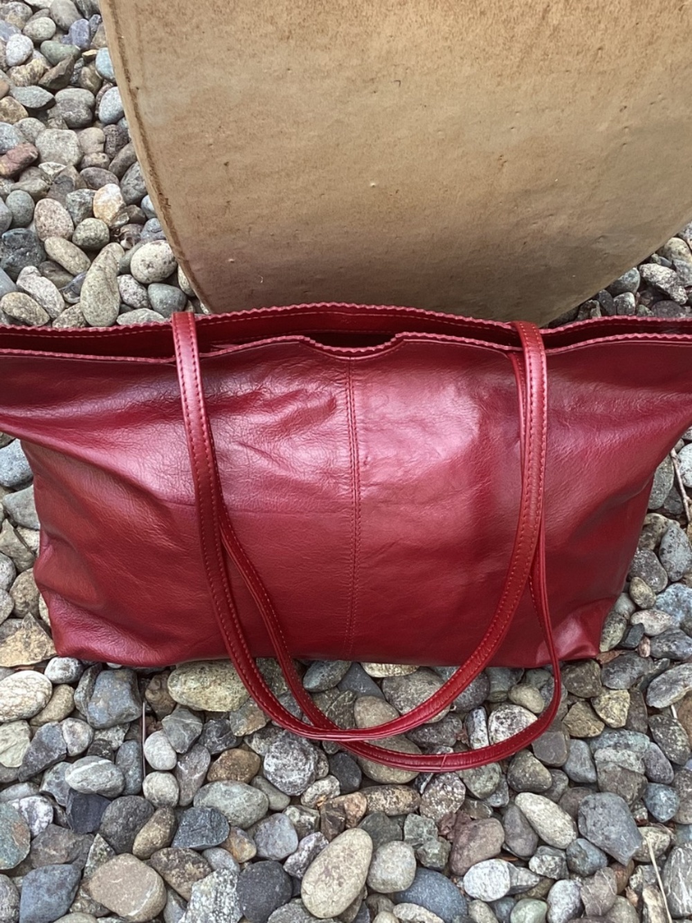 Extra Beautiful Latico USA Fine Leather Red Scalloped Top Tote Style Handbag🦋 - Picture 13 of 13